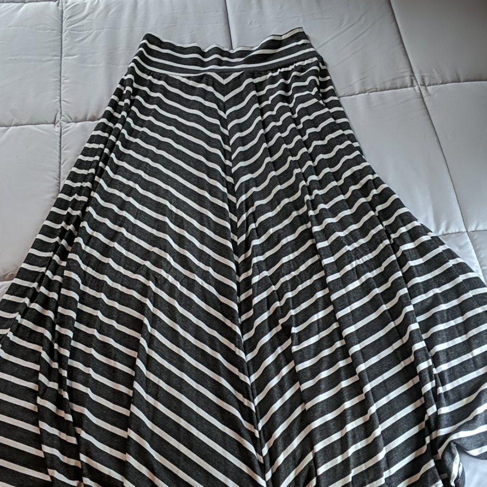 AB Studio Maxi Skirt